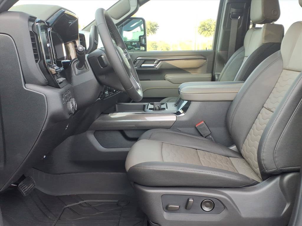 New 2026 Chevrolet Silverado 2500 ZR2 AWD/4WD image 15