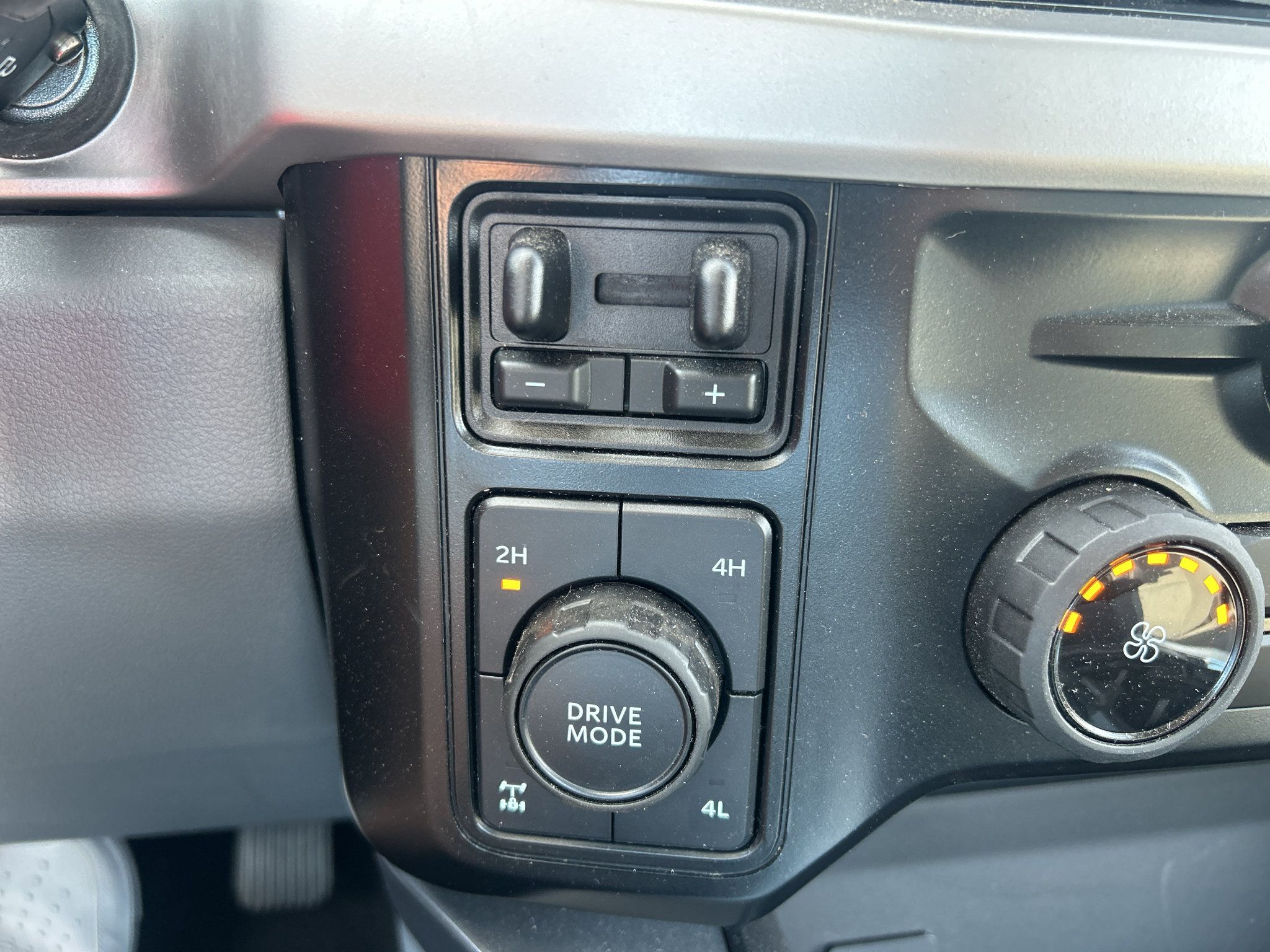 Used 2024 Ford F250 XLT AWD/4WD image 28