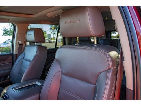 Used 2020 GMC Yukon Denali w/ Open Road Package AWD/4WD image 34