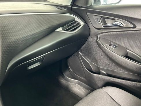 Used 2024 Chevrolet Malibu LT w/ Sport Edition image 25