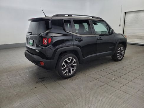 Used 2016 Jeep Renegade Latitude AWD/4WD image 10