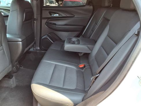 Used 2021 Chevrolet TrailBlazer RS w/ Sun and Liftgate Package image 10