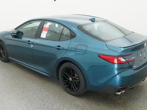 New 2026 Toyota Camry SE FWD image 8