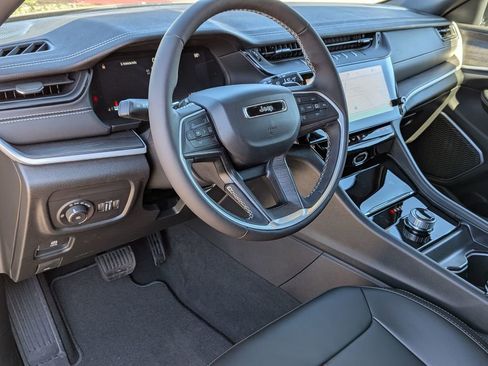New 2026 Jeep Grand Cherokee Limited w/ Limited Altitude Package image 19
