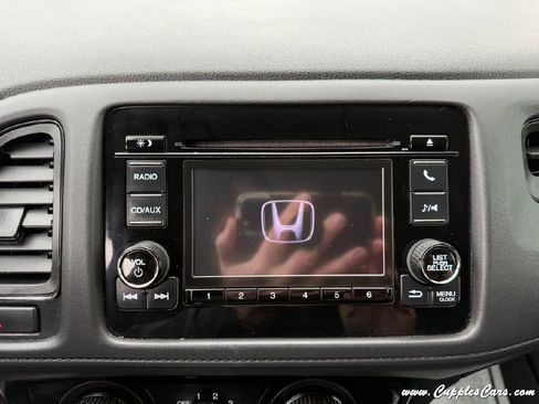 Used 2018 Honda HR-V LX image 23