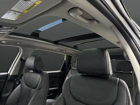 Used 2023 Hyundai Santa Fe SEL Premium image 7