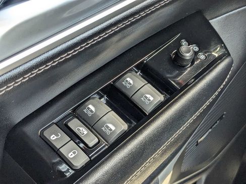 Used 2024 Jeep Wagoneer Series II AWD/4WD image 25