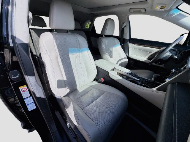 Used 2018 Lexus RX 350 AWD w/ Luxury Package image 16