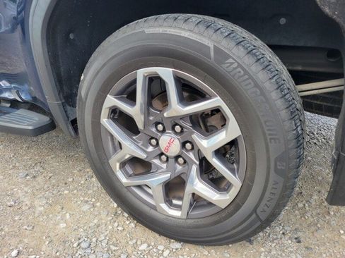 Used 2022 GMC Sierra 1500 SLT RWD image 8