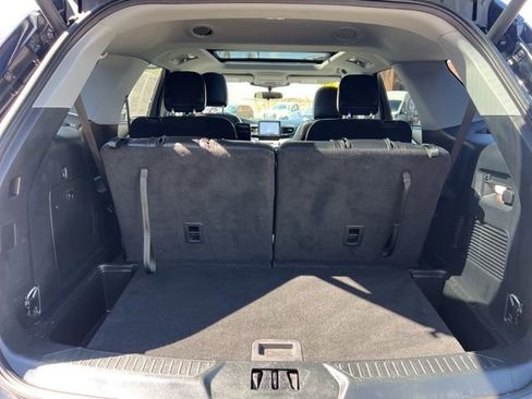 Used 2023 Ford Explorer XLT w/ Equipment Group 202A image 15