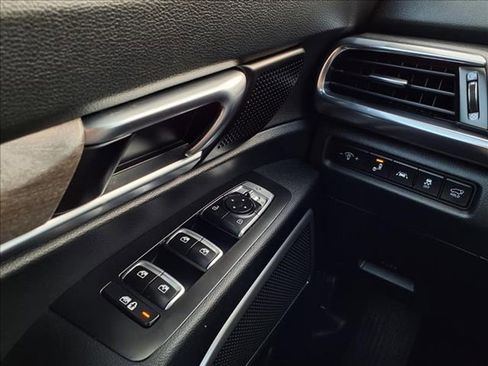 Used 2022 Kia Telluride EX w/ EX Premium Package image 23