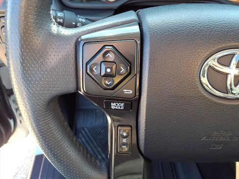 Used 2019 Toyota 4Runner TRD Off-Road Premium image 27