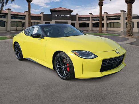 Used 2023 Nissan Z Performance w/ Floor Mat Package (L93) image 2