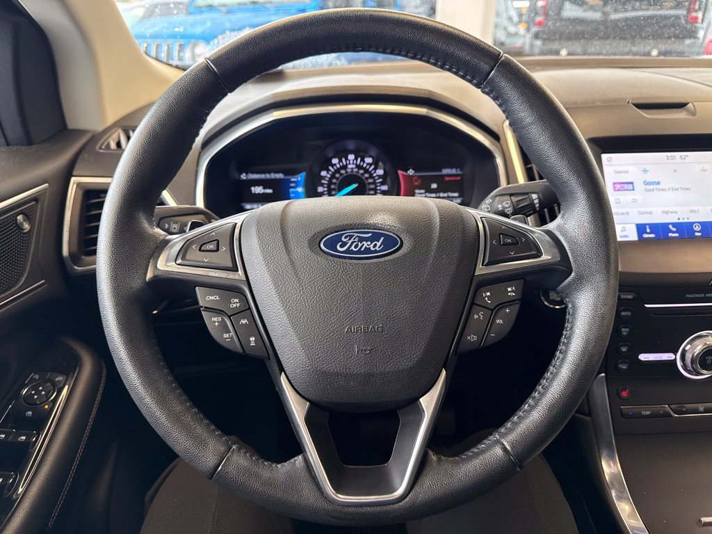 Used 2019 Ford Edge Titanium w/ Cold Weather Package AWD/4WD image 16