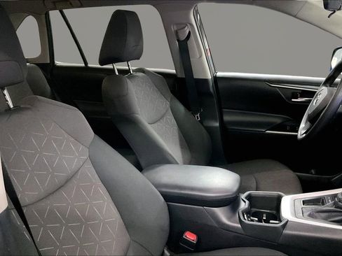 Used 2024 Toyota RAV4 XLE image 30