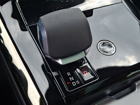 New 2026 Land Rover Range Rover Sport Dynamic SE AWD/4WD image 14