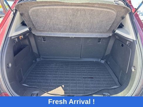 Used 2016 Chevrolet Trax LT w/ LT Sun and Sound Package FWD image 12