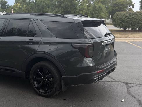 Used 2024 Ford Explorer ST-Line w/ Class IV Trailer Tow Package AWD/4WD image 7
