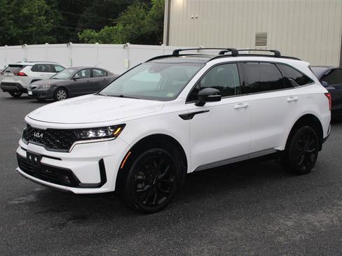 Used 2022 Kia Sorento SX image 3