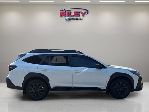 Used 2025 Subaru Outback Onyx Edition XT w/ Tech Package 3 AWD/4WD image 7