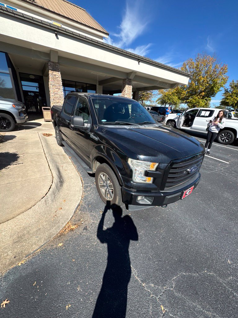 Used 2017 Ford F150 XLT w/ Equipment Group 302A Luxury AWD/4WD image 3