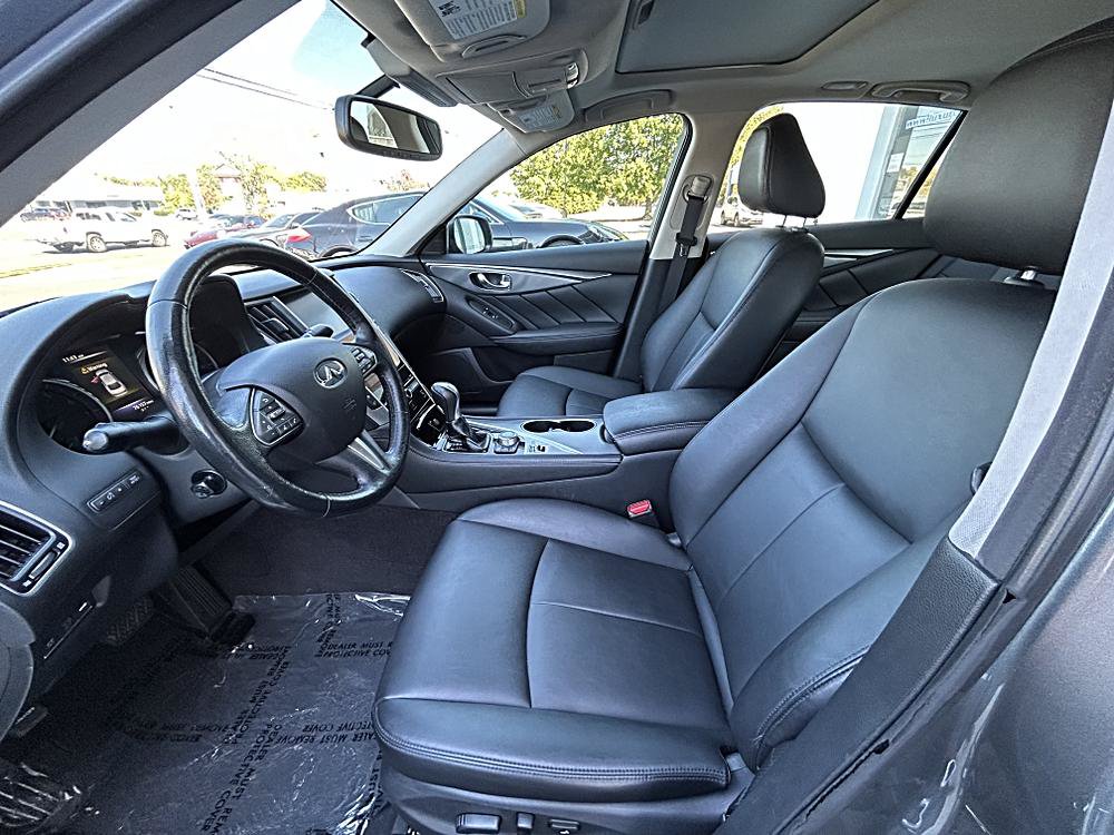 Used 2016 INFINITI Q50 Premium w/ 2.0T Premium Plus Package AWD/4WD image 4