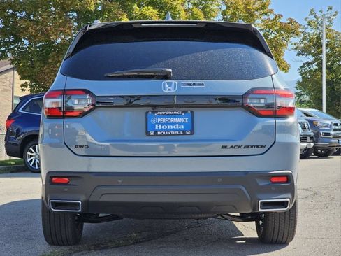 Used 2025 Honda Pilot Black Edition image 20