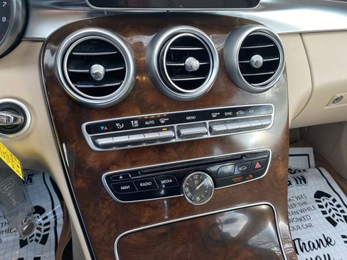 Used 2015 Mercedes-Benz C 300 4MATIC Sedan image 17