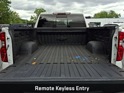 Used 2019 Chevrolet Silverado 1500 LT w/ Convenience Package AWD/4WD image 34