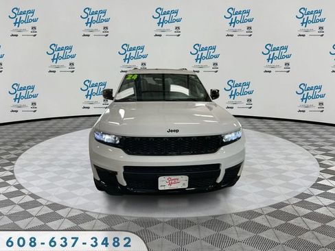 Used 2024 Jeep Grand Cherokee L Limited w/ Black Appearance Package AWD/4WD image 2