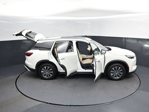 Certified 2025 INFINITI QX60 Pure FWD image 46