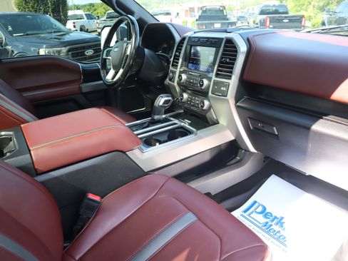 Used 2018 Ford F150 Platinum w/ Equipment Group 701A Luxury AWD/4WD image 30