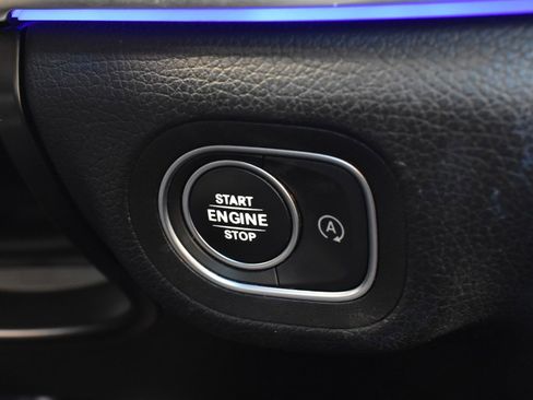 Used 2022 Mercedes-Benz GLE 350 4MATIC w/ AMG Line Exterior image 29