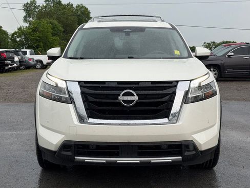 Used 2024 Nissan Pathfinder SL w/ SL Premium Package FWD image 10