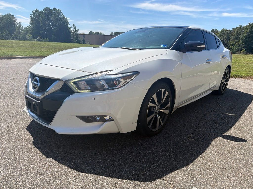 Used 2017 Nissan Maxima Platinum FWD image 3