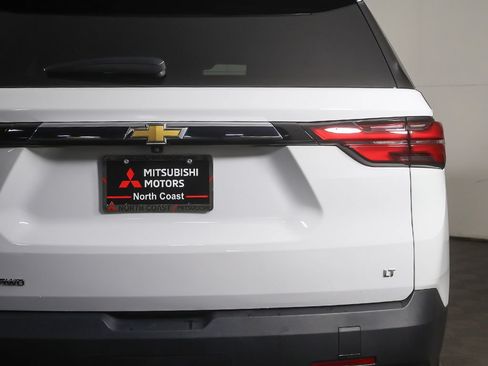 Used 2023 Chevrolet Traverse LT AWD/4WD image 16