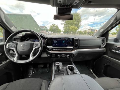 Used 2024 Chevrolet Silverado 1500 RST w/ Max Trailering Package AWD/4WD image 15