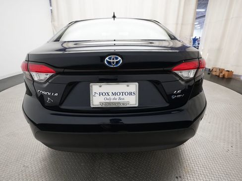 Used 2025 Toyota Corolla LE FWD image 25