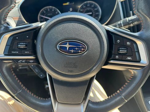 Used 2019 Subaru Crosstrek 2.0i Limited w/ Moonroof Package w/Navigation AWD/4WD image 12