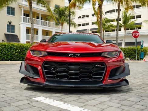Used 2021 Chevrolet Camaro ZL1 image 8