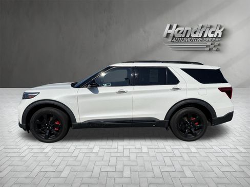 Used 2022 Ford Explorer ST w/ Equipment Group 401A AWD/4WD image 8