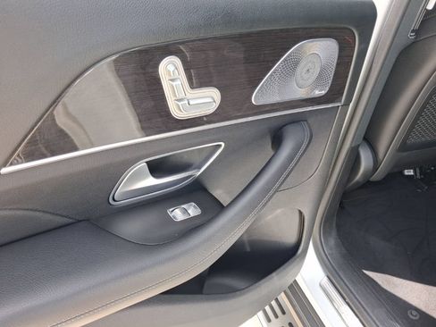 Used 2020 Mercedes-Benz GLS 450 4MATIC image 12