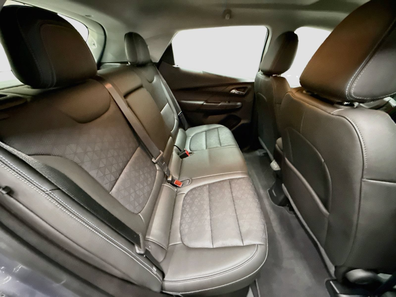 Used 2023 Chevrolet Bolt LT w/ Infotainment Package FWD image 30