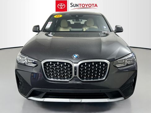 Used 2025 BMW X4 xDrive30i AWD/4WD image 31