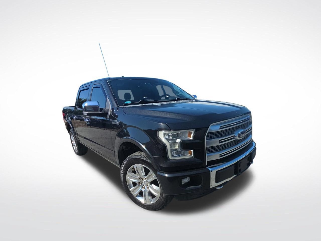Used 2015 Ford F150 Platinum w/ Equipment Group 701A Luxury AWD/4WD image 7