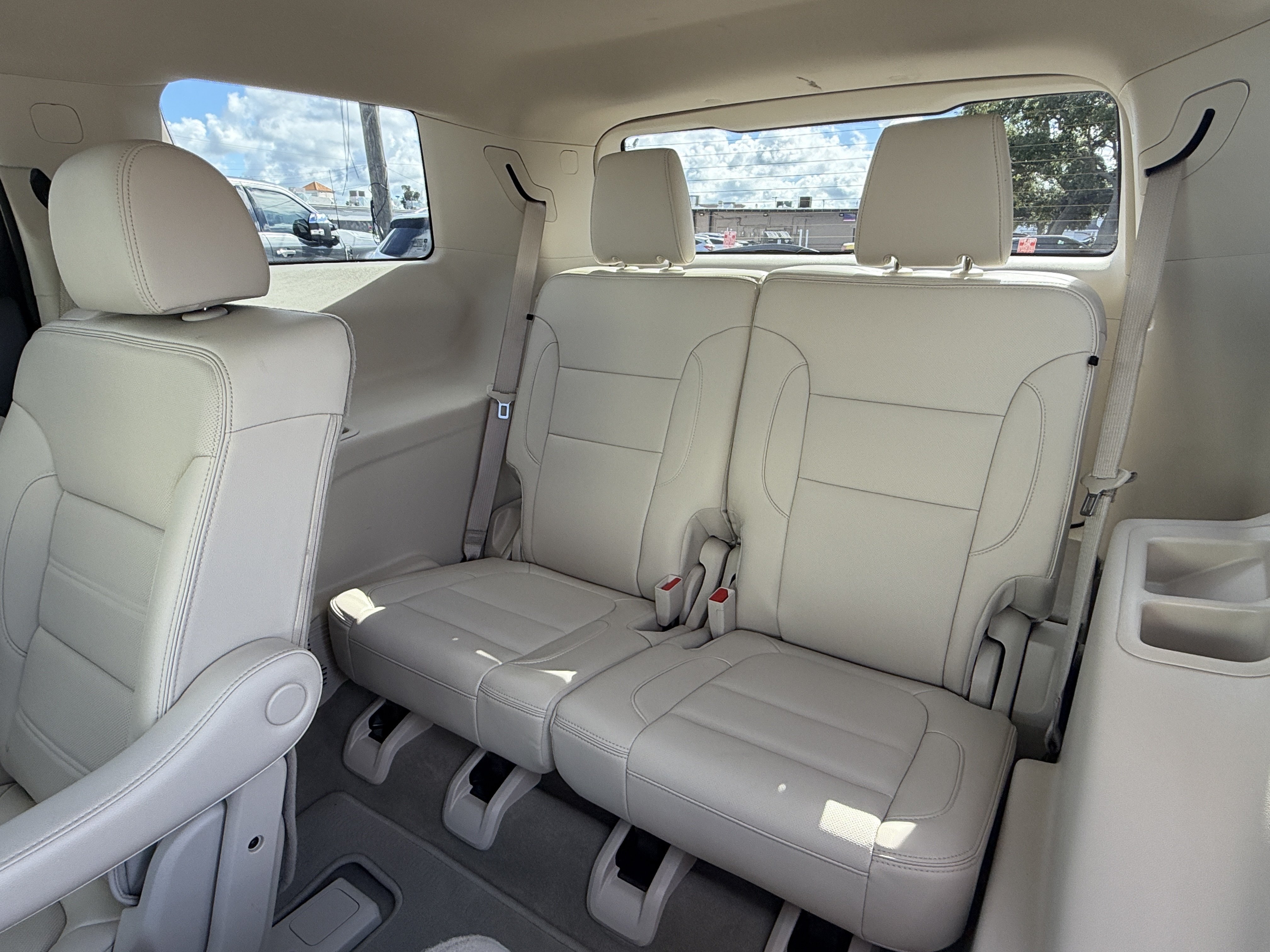 Certified 2023 GMC Acadia Denali w/ Trailering Package FWD image 20