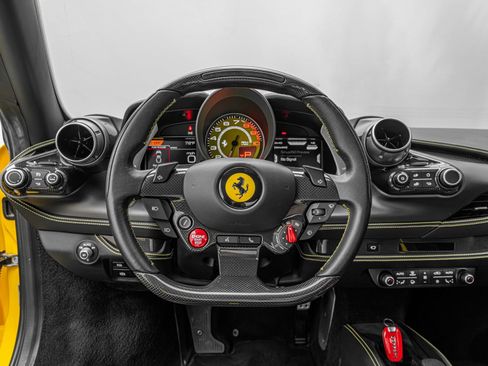Certified 2021 Ferrari F8 Tributo Base image 63