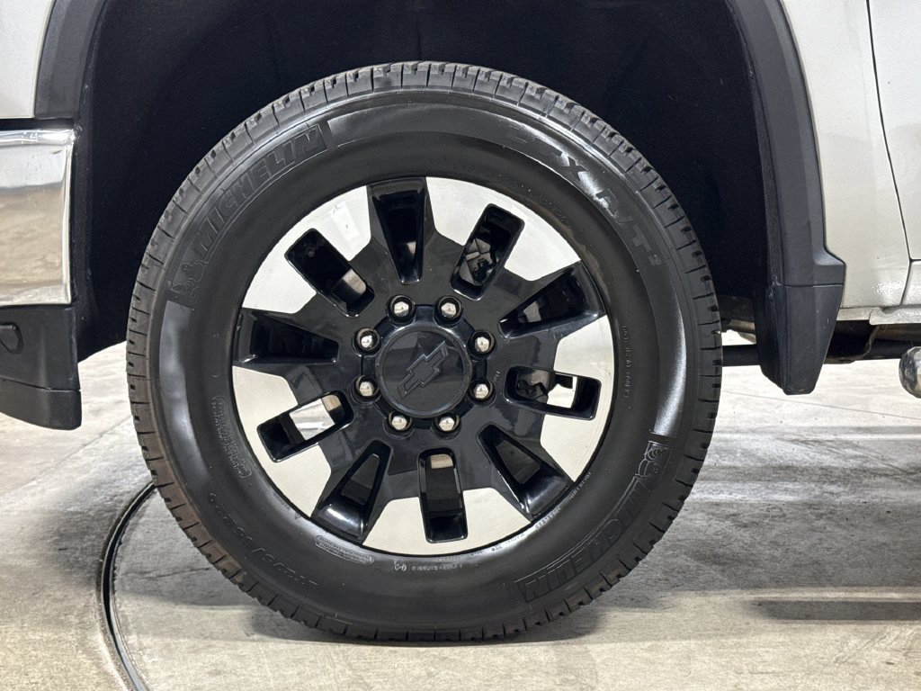 Used 2020 Chevrolet Silverado 2500 LT w/ Texas Edition AWD/4WD image 26