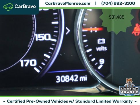 Certified 2024 GMC Terrain Denali w/ Denali Premium Package AWD/4WD image 31
