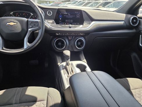 Used 2021 Chevrolet Blazer LT w/ LPO, Black Accent Package FWD image 13